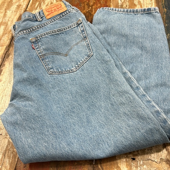 Men’s Levi jeans - Picture 2 of 5